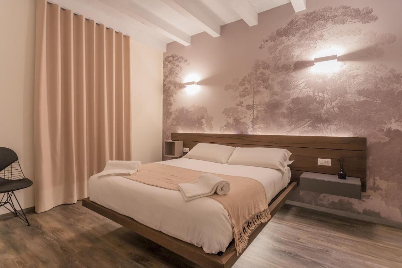 Modern & Stylish Apartment In Como City By Rent All Como Exterior photo