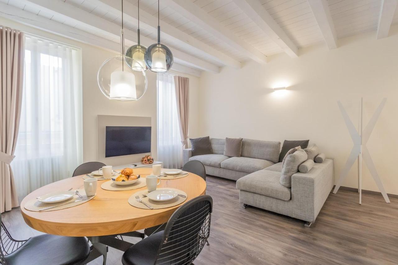 Modern & Stylish Apartment In Como City By Rent All Como Exterior photo